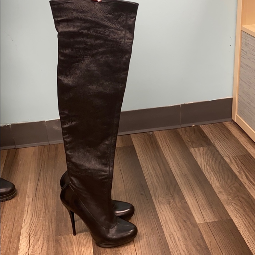Gianmarco Lorenzi size 6.5